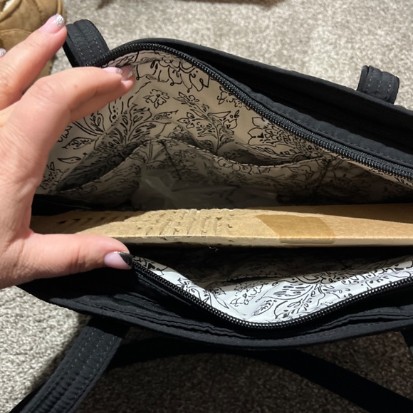 Vera Bradley Bag - Picture 3 of 3